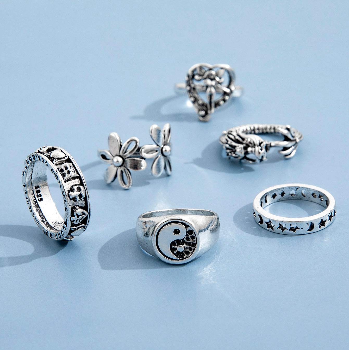 Fashion Statement Vintage Spades Solitaire Ring