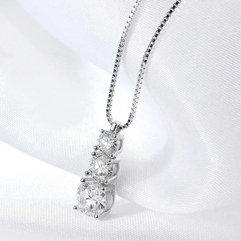 1.8CT Moissanite Pendant Necklace for Women & Men – 3-Stone Sparkling Diamond Jewelry