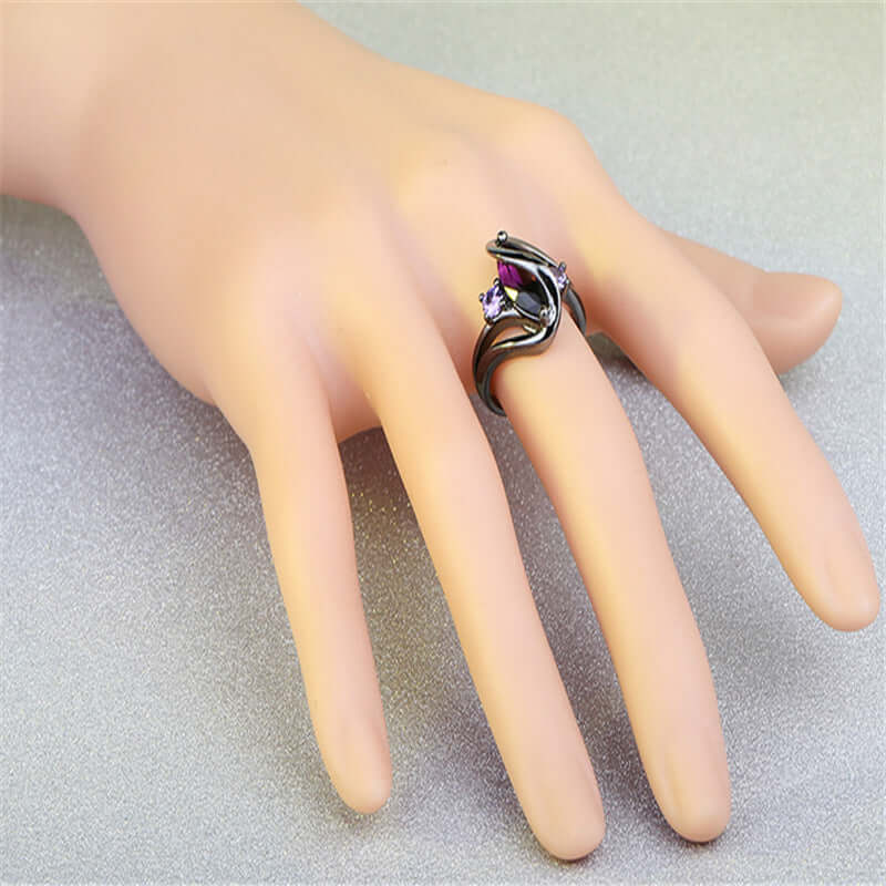 Sapphire Horse Eye Ring Female Black Gold Electroplated