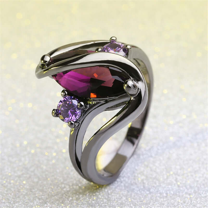 Sapphire Horse Eye Ring Female Black Gold Electroplated