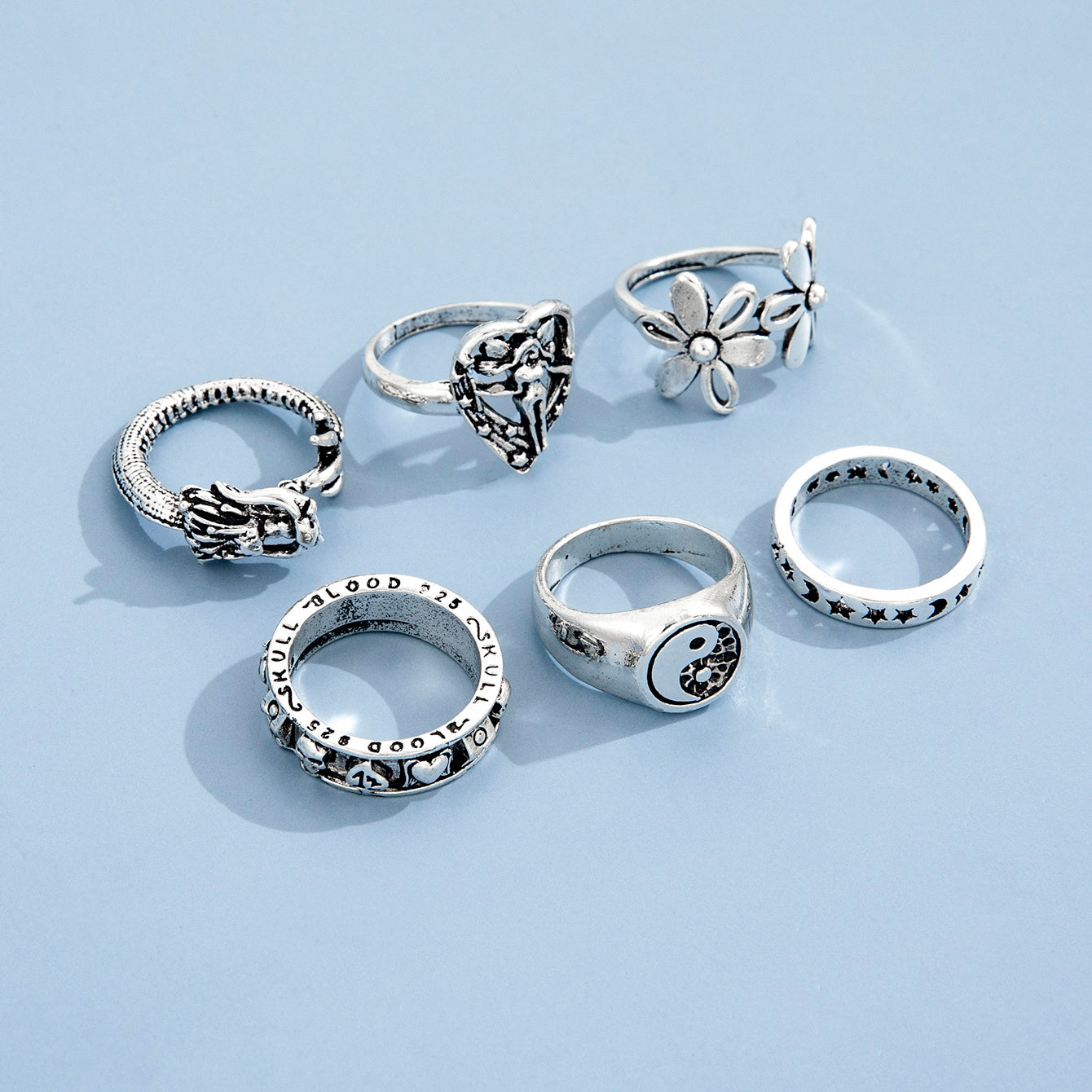 Fashion Statement Vintage Spades Solitaire Ring